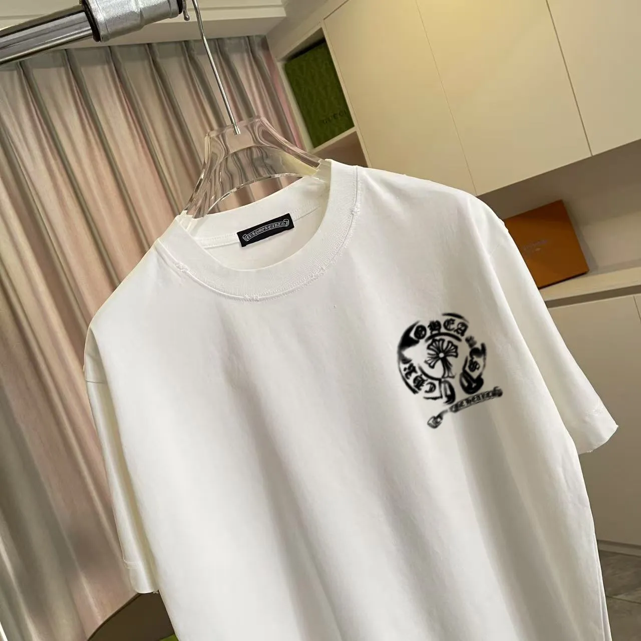 🅿️190 ch Crow* 2025 summer new style, washed, distressed, spray-painted, Sanskrit cross print, short-sleeved T-shirt, customized fabric 320g, same style for men and women, size: S M L XL XXL five sizes, color: black, white, gradient black, gradient red